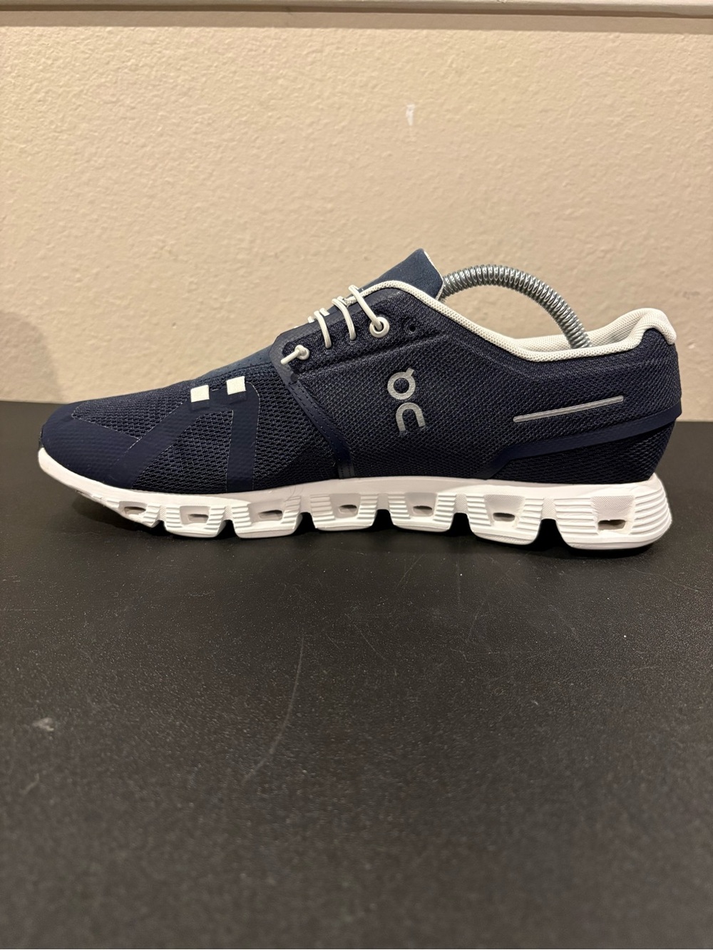 On Cloud Running Shoes Men’s 10 Navy White Cloudtec Sneakers Worn Twice - Picture 4 of 9
